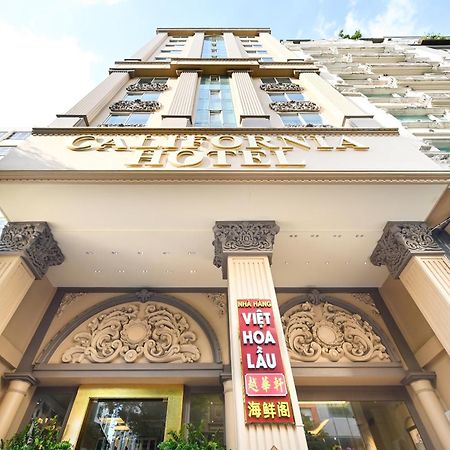 California Saigon Hotel & Rooftop Pool Хошимин Экстерьер фото