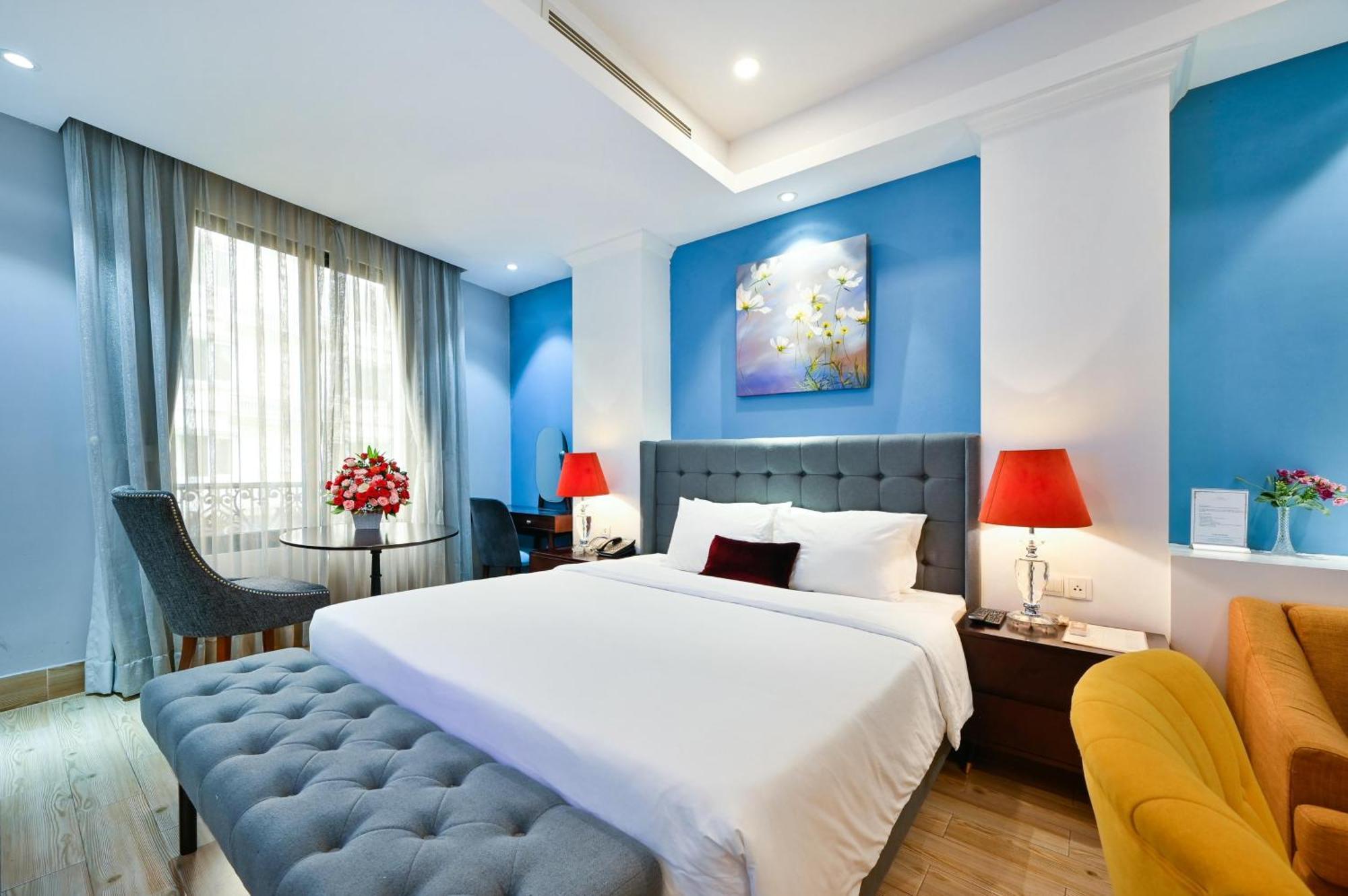 California Saigon Hotel & Rooftop Pool Хошимин Экстерьер фото